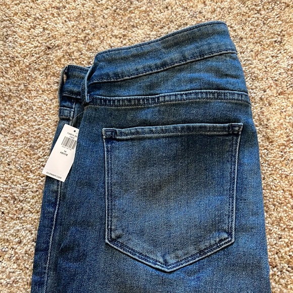 Old Navy High Rise Wow Straight Jeans - Picture 8 of 9